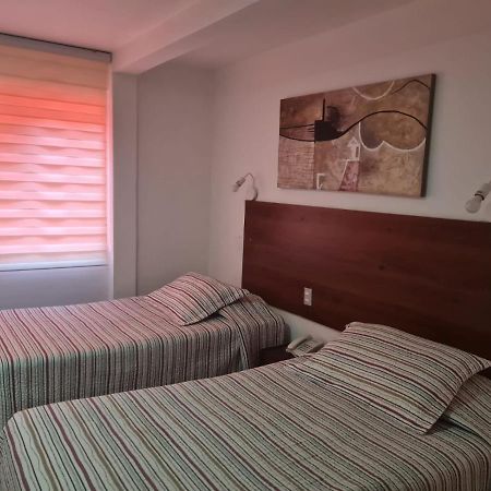 אריקה Hotel Plaza Colon מראה חיצוני תמונה