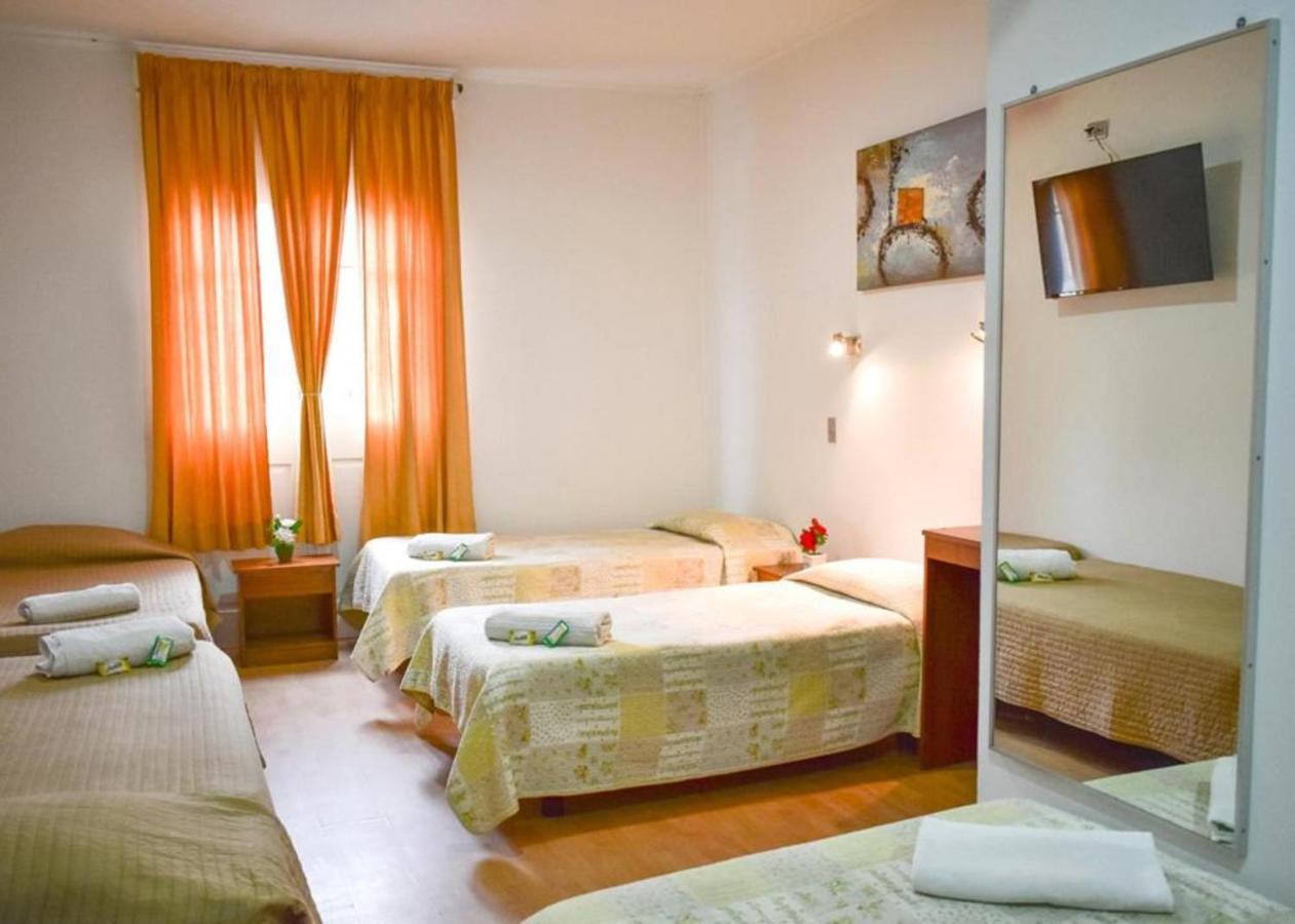 אריקה Hotel Plaza Colon מראה חיצוני תמונה