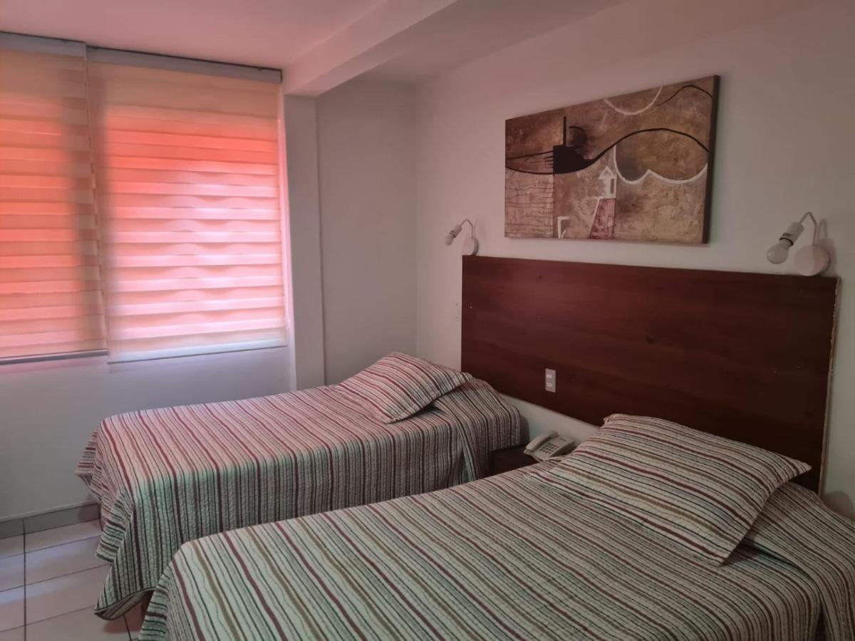 אריקה Hotel Plaza Colon מראה חיצוני תמונה