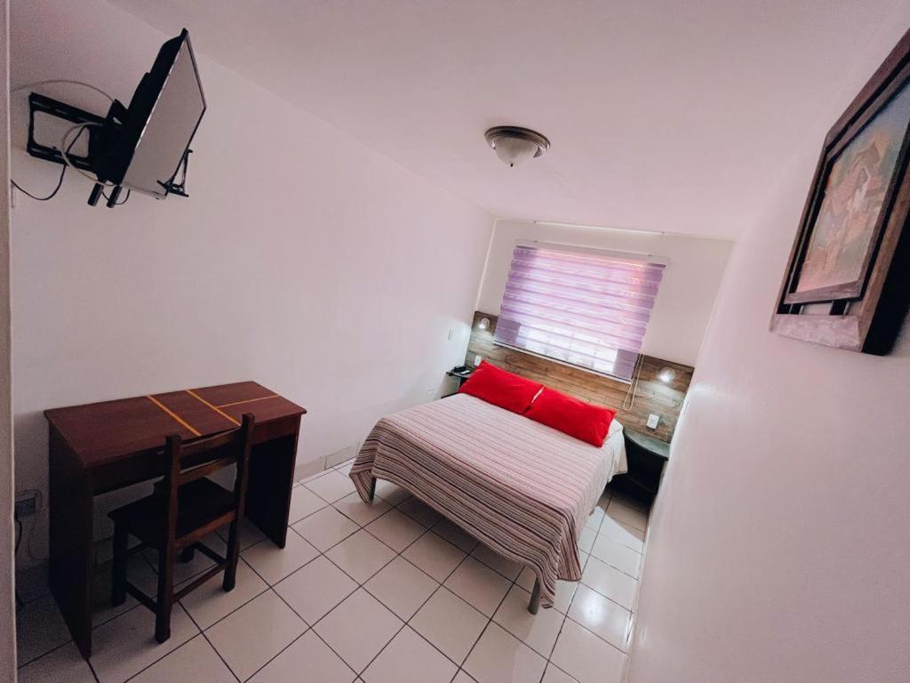אריקה Hotel Plaza Colon מראה חיצוני תמונה
