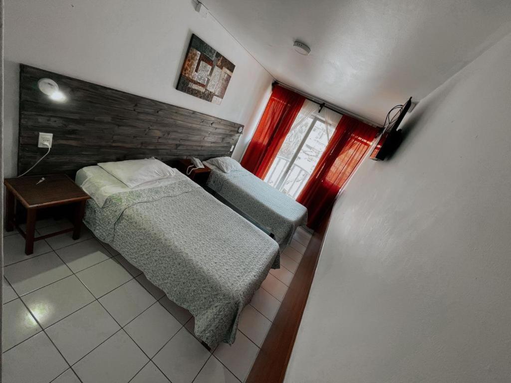 אריקה Hotel Plaza Colon מראה חיצוני תמונה